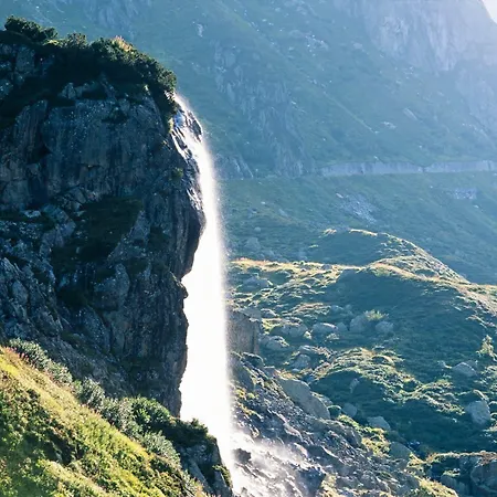 Harder Minerva Hotel