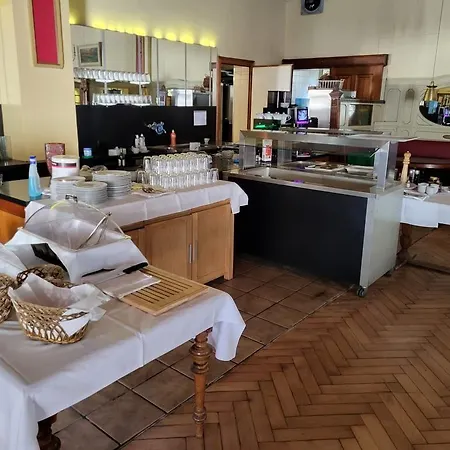 Harder Minerva Hotel 2*