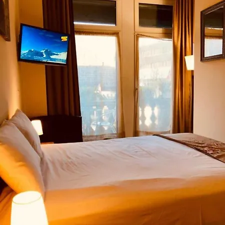 Harder Minerva Hotel